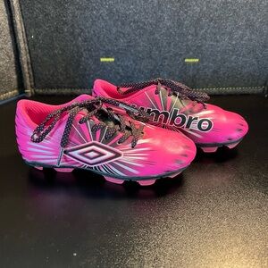 Umbro Girl’s Arturo 3.0‎ FG Soccer Cleats Kid’s Shoes Size 10K Pink Lace-up EUC
